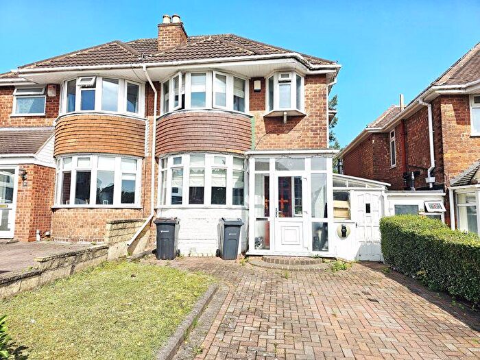 3 Bedroom Semi-Detached House For Sale In Rowan Road, Sutton Coldfield, B72