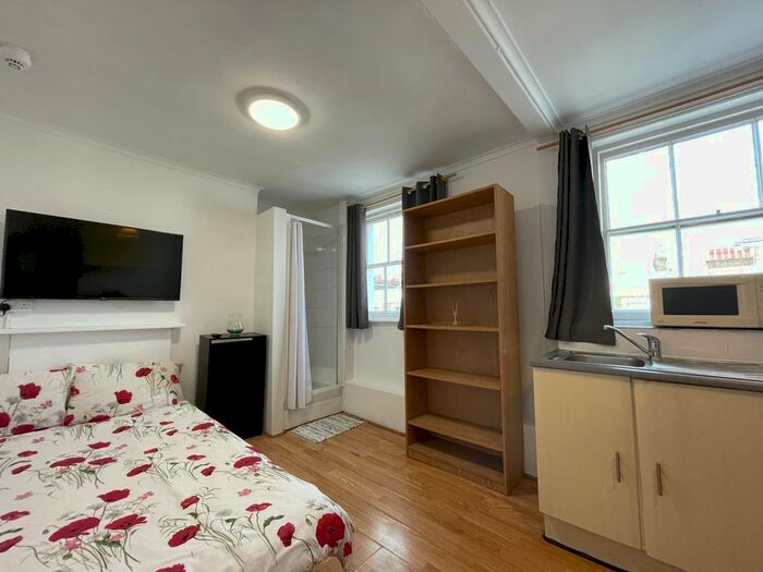 Studio To Rent In Oakley Street, London, SW3