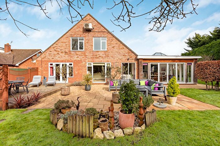 4 Bedroom Detached House For Sale In Stocks Lane, Steventon, OX13