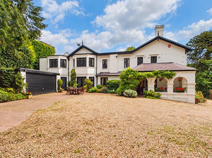 3 Bedroom House For Sale In Kinver, DY7