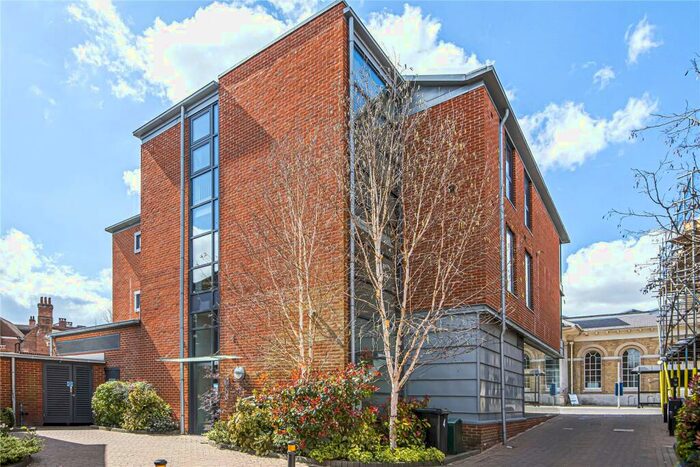 2 Bedroom Apartment To Rent In Exchange Square, Winchester, Hampshire, SO23