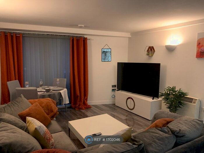 2 Bedroom Flat To Rent In Whitworth Street West, Manchester, M1