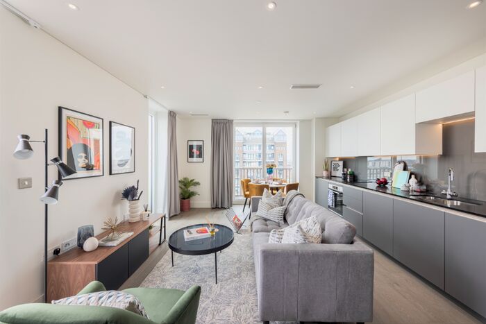 2 Bedroom Apartment To Rent In Gartons Way, London, SW11