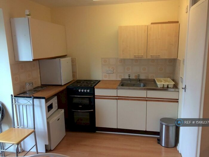 Studio To Rent In Bilberry Court, Winchester, SO23