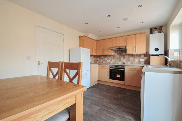 3 Bedroom Town House To Rent In Bed House – Hale Lane, Failsworth, Mancheste, M35