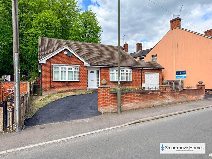 4 Bedroom Detached Bungalow For Sale In High Street, Riddings, DE55