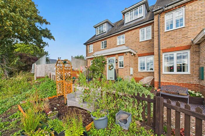 3 Bedroom Terraced House For Sale In Ivel Bury, Biggleswade, Bedfordshire, SG18