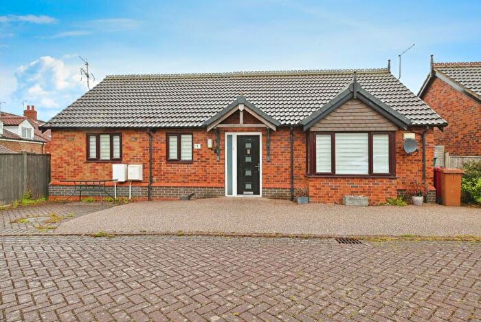 2 Bedroom Detached Bungalow For Sale In Chestnut Close, Barton-upon-humber, DN18