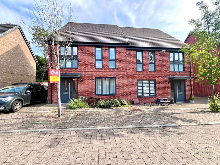 4 Bedroom Semi-Detached House To Rent In John Haselden Crescent, Ashford, TN23