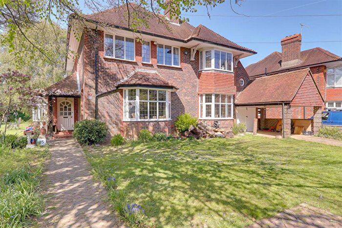 4 Bedroom Detached House For Sale In Second Avenue, Worthing, BN14