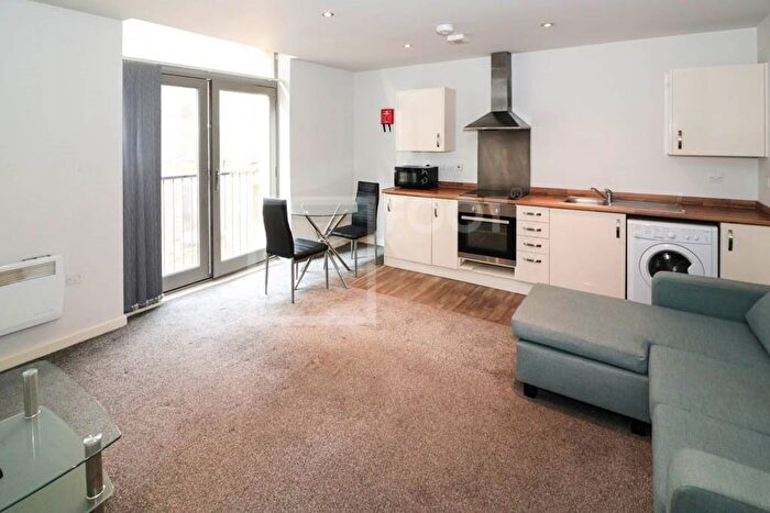 1 Bedroom Flat To Rent In Grattan House, Grattan Rd, Bradford, BD1