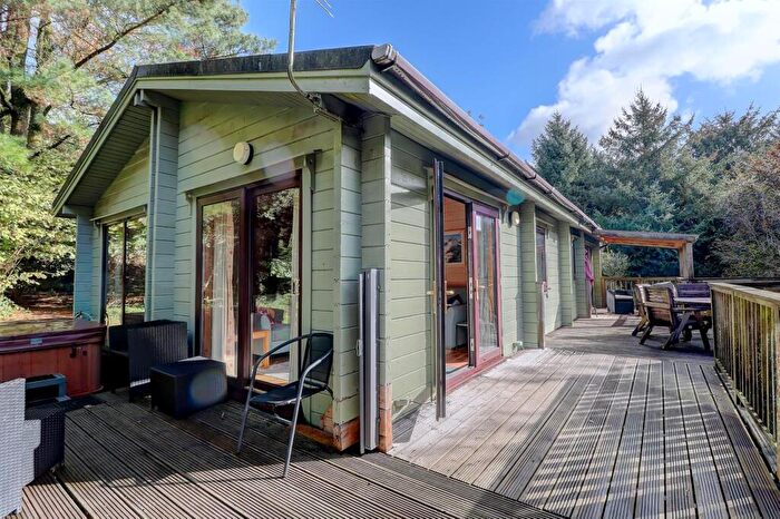 3 Bedroom Chalet For Sale In Forest Lakes, Woolsery, Bideford, EX39
