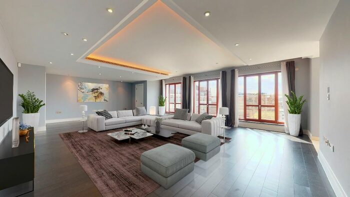 3 Bedroom Flat For Sale In Lancelot Place, SW7
