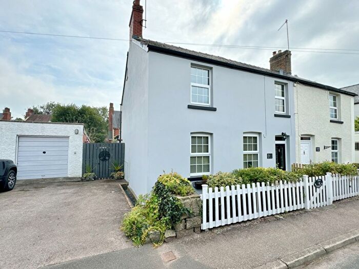 3 Bedroom Semi-Detached House For Sale In Monmouth Road, Usk, NP15