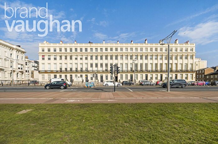 2 Bedroom Flat To Rent In Brunswick Terrace, Hove, East Sussex, BN3