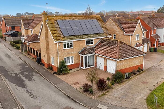 4 Bedroom Detached House For Sale In Sayers Green, Hopton, Great Yarmouth, NR31