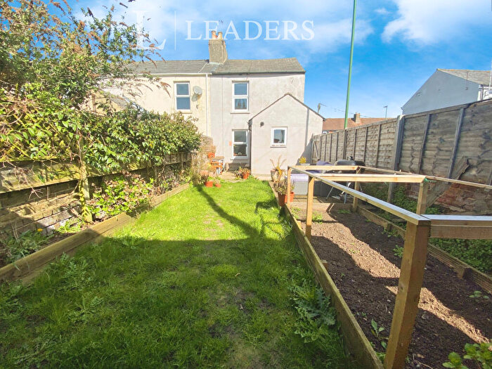 2 Bedroom Cottage To Rent In North Street, Littlehampton, BN17