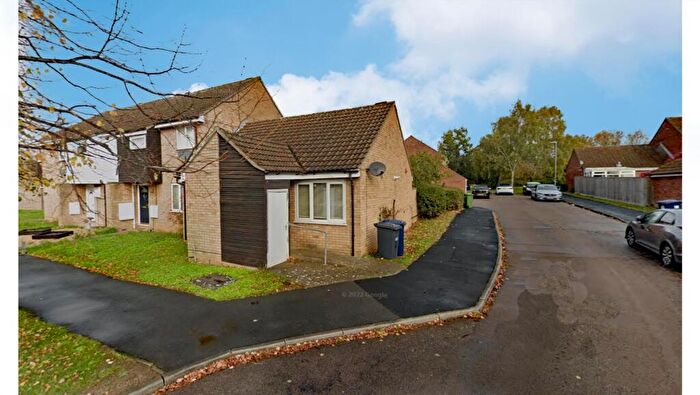 2 Bedroom End Of Terrace House For Sale In Ouse Road, St. Ives, Cambridgeshire, PE27