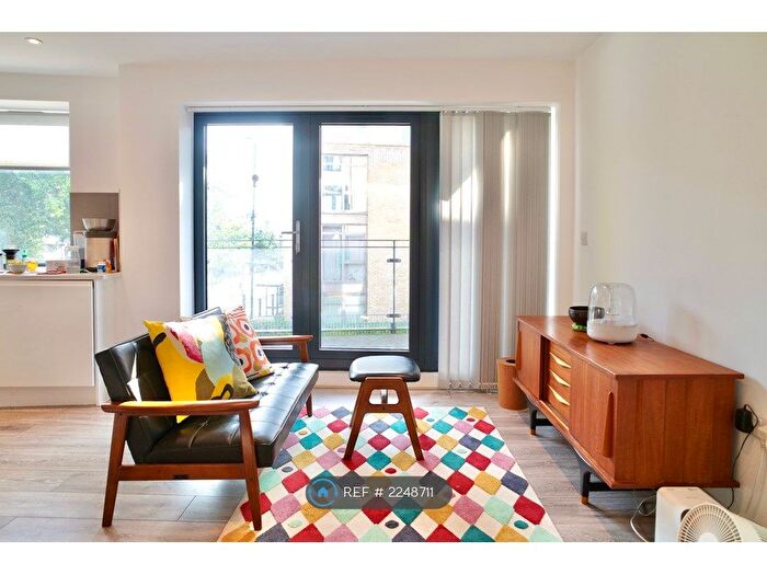 2 Bedroom Flat To Rent In Illustrious House, London, SE10