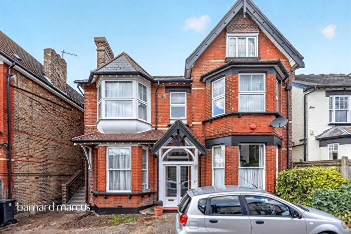 1 Bedroom Flat For Sale In Campden Road, South Croydon, CR2