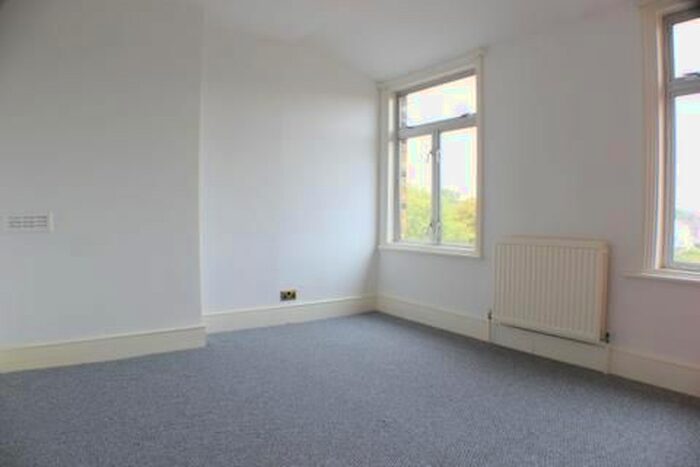 1 Bedroom Flat To Rent In Norwood Road, West Norwood, SE27