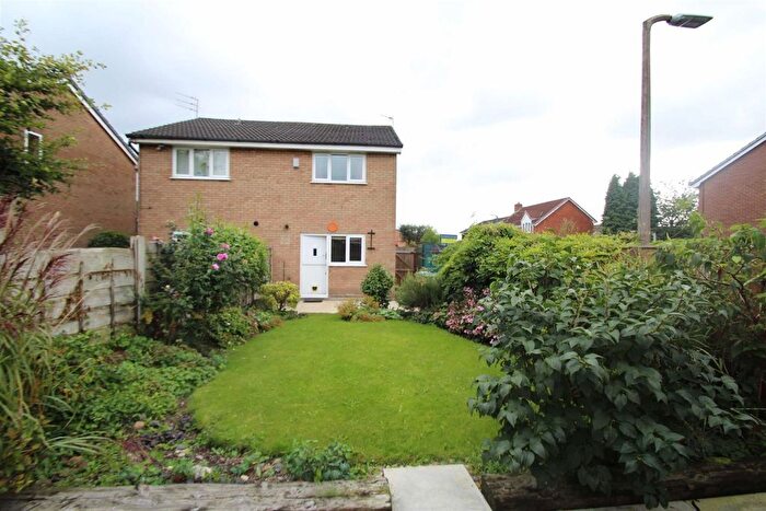 2 Bedroom Property To Rent In Foxglove Drive, Broadheath, Altrincham, WA14