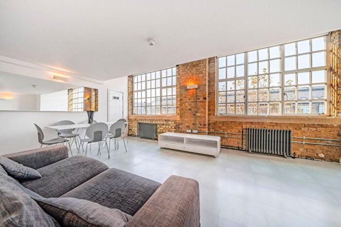 2 Bedroom Flat To Rent In Marlborough Road, Woolwich, London, SE18