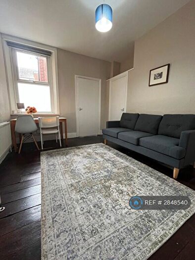 2 Bedroom Flat To Rent In Chippendale Place, Newcastle Upon Tyne, NE2