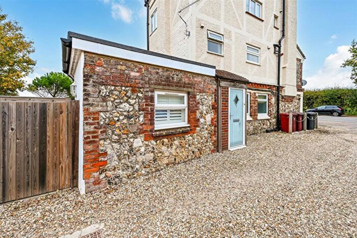 3 Bedroom Flat For Sale In Main Road, Fishbourne, Chichester, PO18