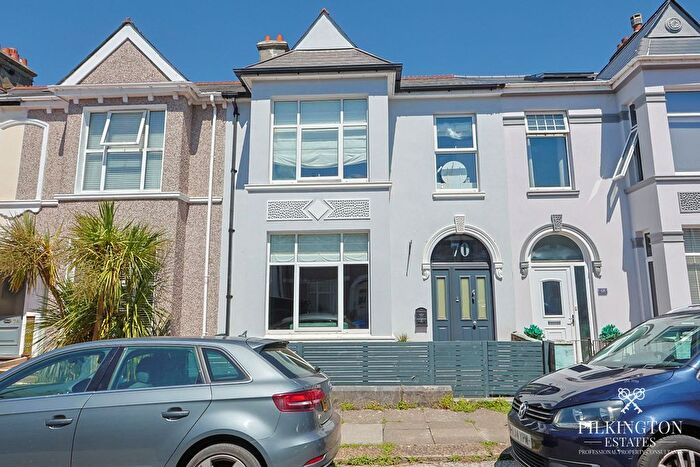 3 Bedroom Terraced House For Sale In Glendower Road, Plymouth, Devon, PL3