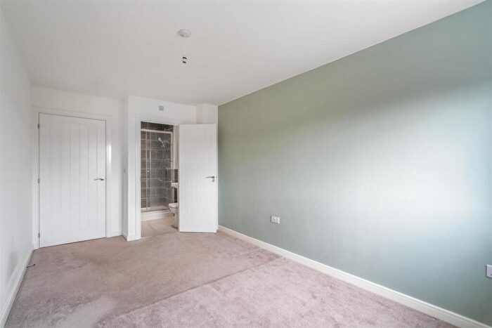 2 Bedroom Apartment To Rent In Shepherds Green Road, Shirley, B90