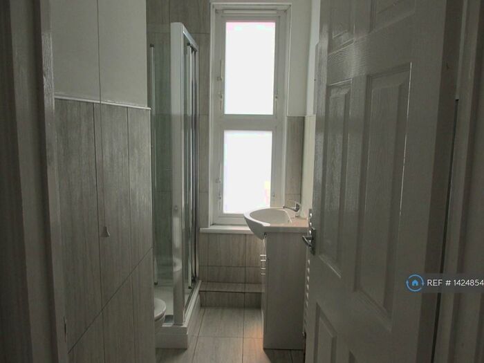 5 Bedroom Terraced House To Rent In Widdrington Road, Coventry, CV1