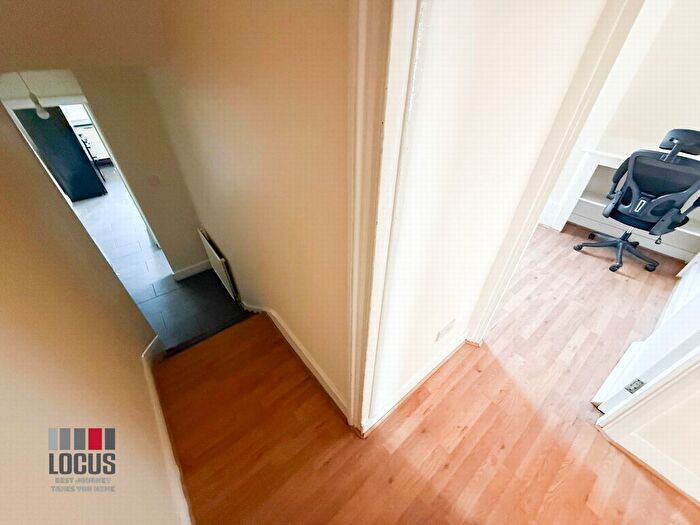 1 Bedroom Maisonette To Rent In Evering Road, Stoke Newington, N16