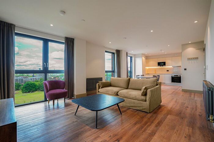 2 Bedroom Flat To Rent In Ashley Road, London, N17