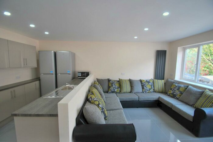 7 Bedroom House To Rent In Colum Road, Cathays, CF10