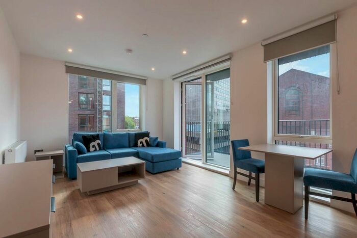 2 Bedroom Flat To Rent In The Lancaster, Snow Hill Wharf, Shadwell Street, B4