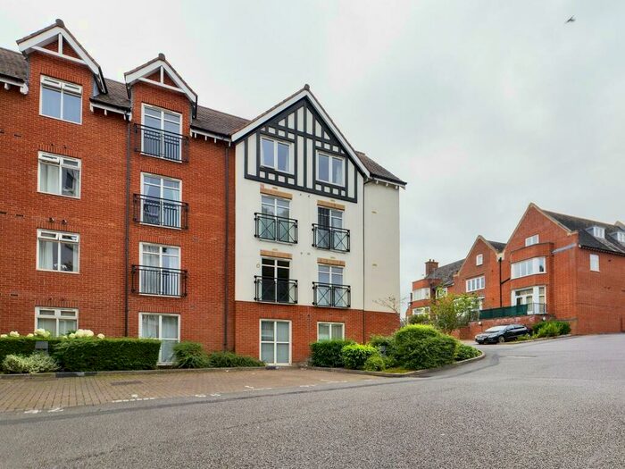 2 Bedroom Flat To Rent In Hermitage Court, Honeywell Close, Oadby, Leicester, LE2