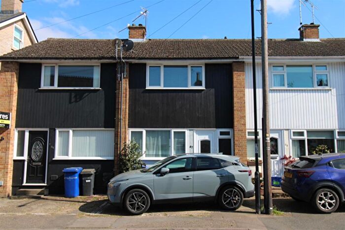 2 Bedroom Terraced House For Sale In Cannon Street, Bury St. Edmunds, IP33