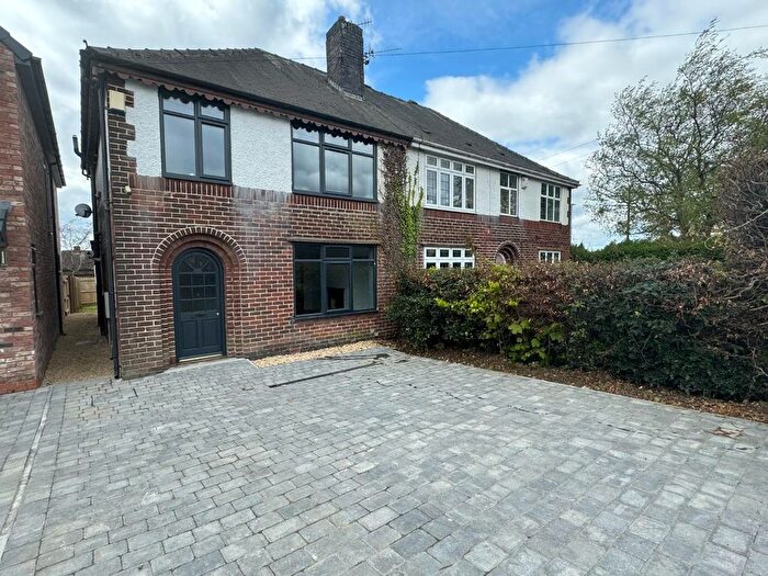 4 Bedroom Semi-Detached House To Rent In Station Road, Brimington, Chesterfield, S43