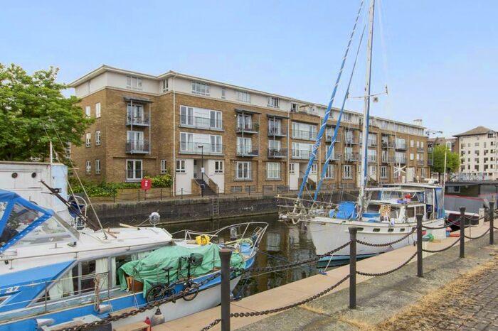 2 Bedroom Apartment To Rent In Rainbow Quay, London, SE16