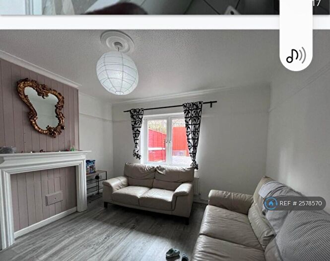 2 Bedroom Terraced House To Rent In Whitby Road, Woolwich, SE18