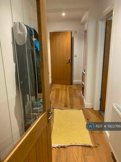 2 Bedroom Flat To Rent In Eastgate Street, Winchester, SO23