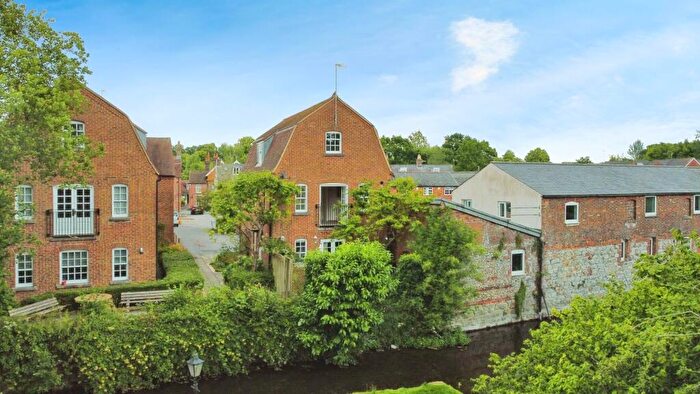 3 Bedroom Flat To Rent In London Road, Marlborough, SN8