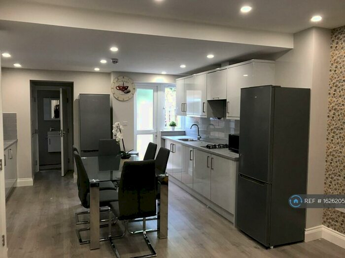 6 Bedroom Terraced House To Rent In Kitchener Road, Ipswich, IP1