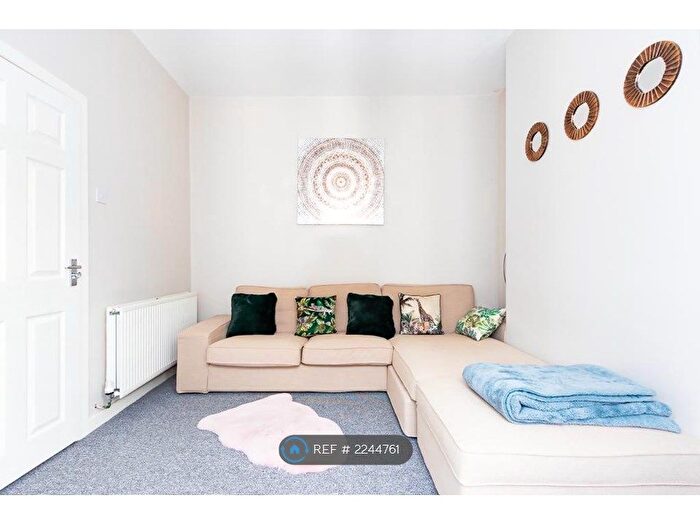 4 Bedroom Terraced House To Rent In Fell Street, Liverpool, L7