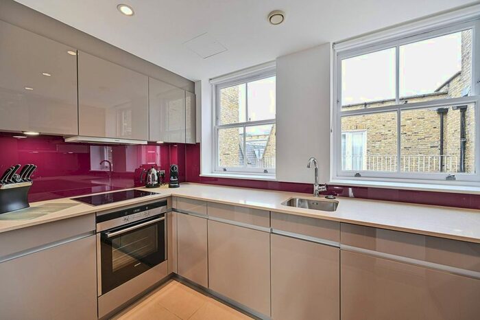 2 Bedroom Flat To Rent In Bow Lane, St Pauls, London, EC4M