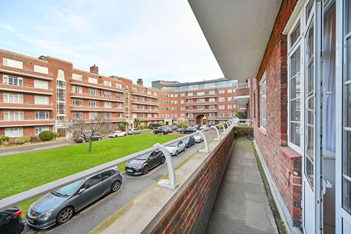 2 Bedroom Flat To Rent In Barons Keep, Barons Court, London, W14