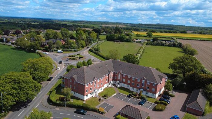 2 Bedroom Flat For Sale In Wyndley Manor, Four Oaks, Sutton Coldfield, B74