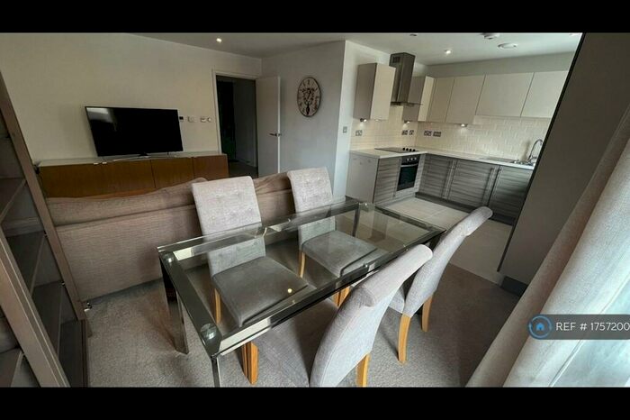 2 Bedroom Flat To Rent In Pitman Building, London, SE16