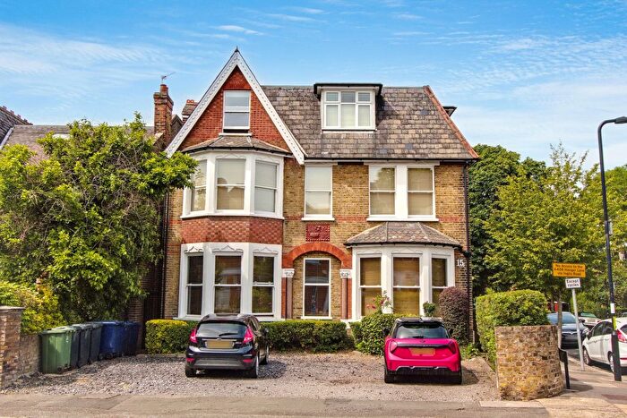 2 Bedroom Flat For Sale In Creffield Road, London, W5